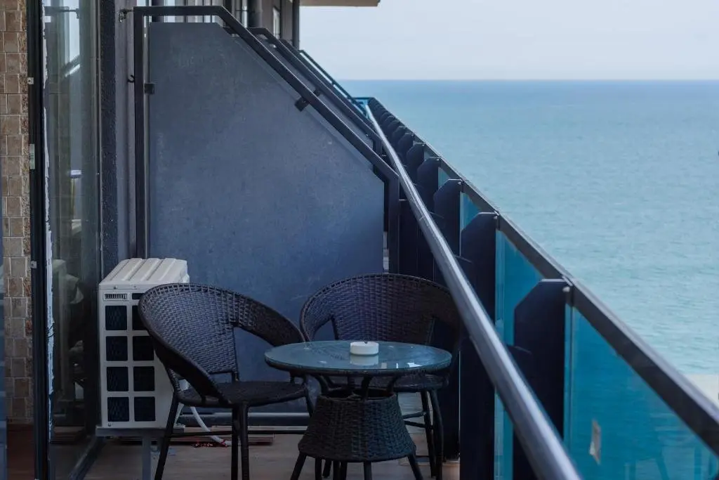 Батуми: Dream Del Mar apartments Orbi Beach Tower with sea view 11