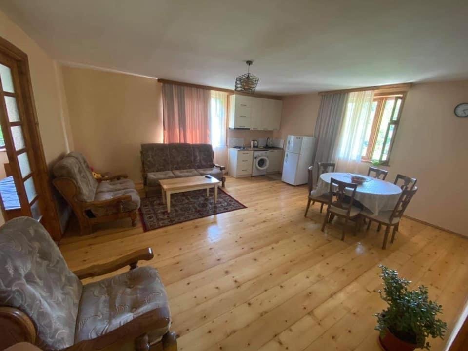 Они: guesthouse MUKHA