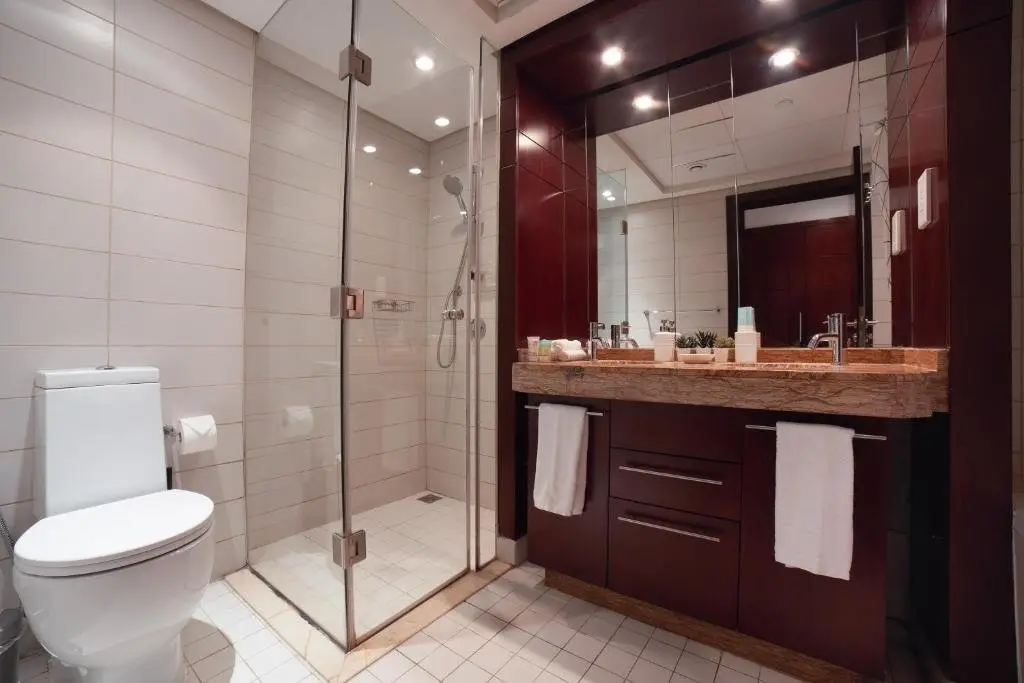 Дубай: Panoramic Burj Khalifa View 2 Bedroom Apartment, Burj Views Tower