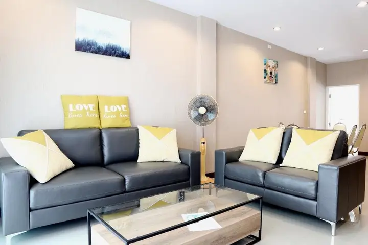 Чиангмай: Modern Townhome at the Old City