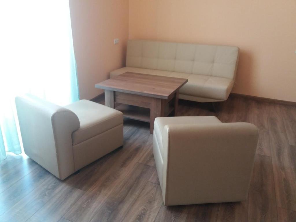 Ереван: Demirjian Apt