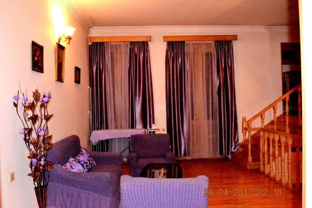 Тбилиси: Mananas Apartment