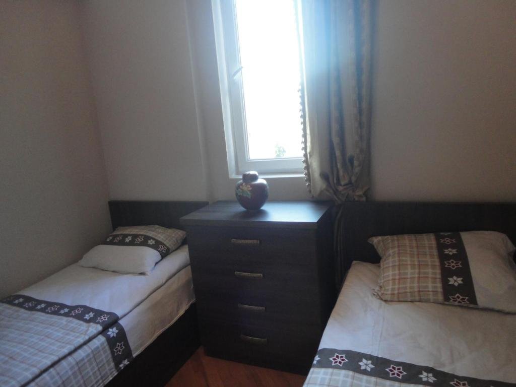 Тбилиси: 2 bedroom apartment daily rent