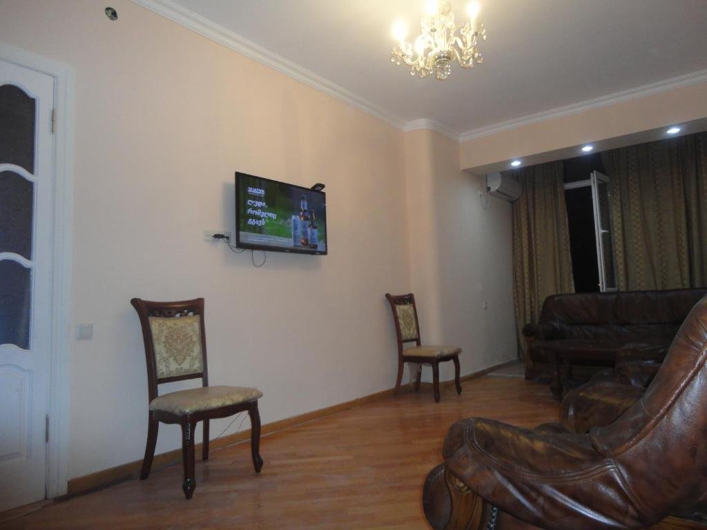 Тбилиси: 2 bedroom apartment daily rent