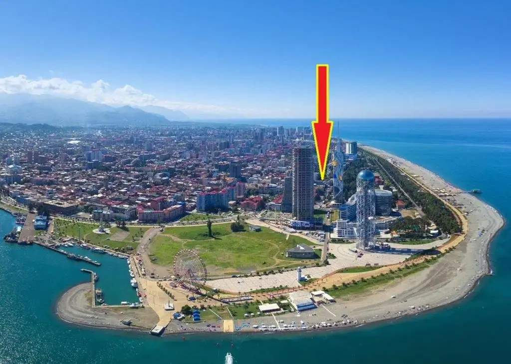 Батуми: Batumi Face House
