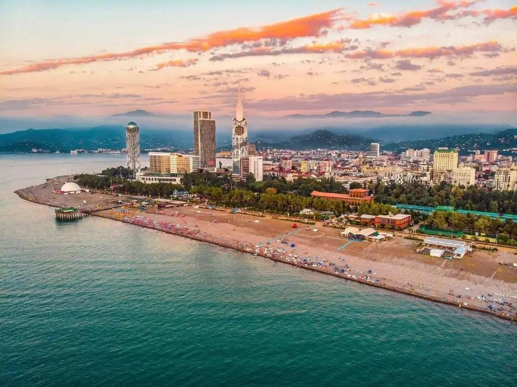 Батуми: Apartment Face House Batumi