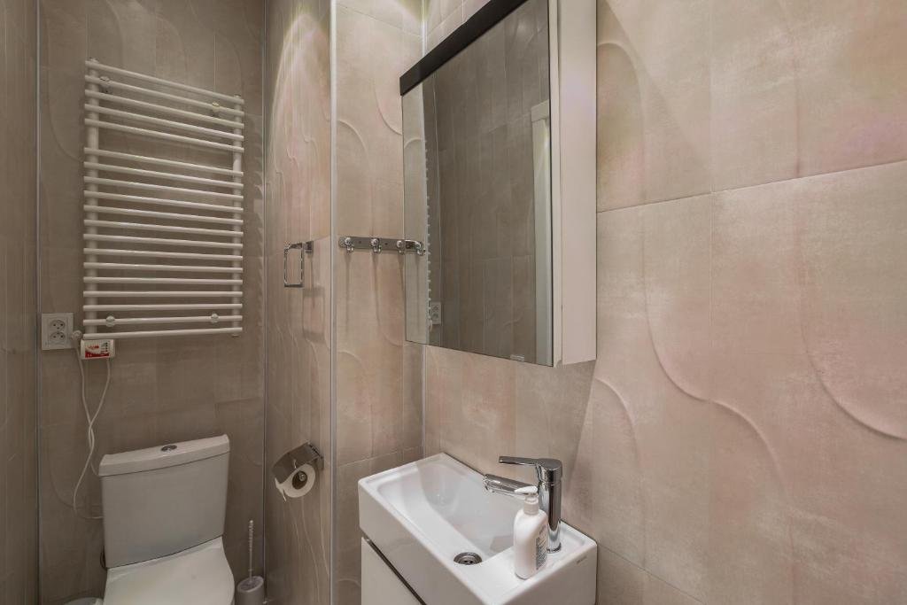 Батуми: Apartment Face House Batumi