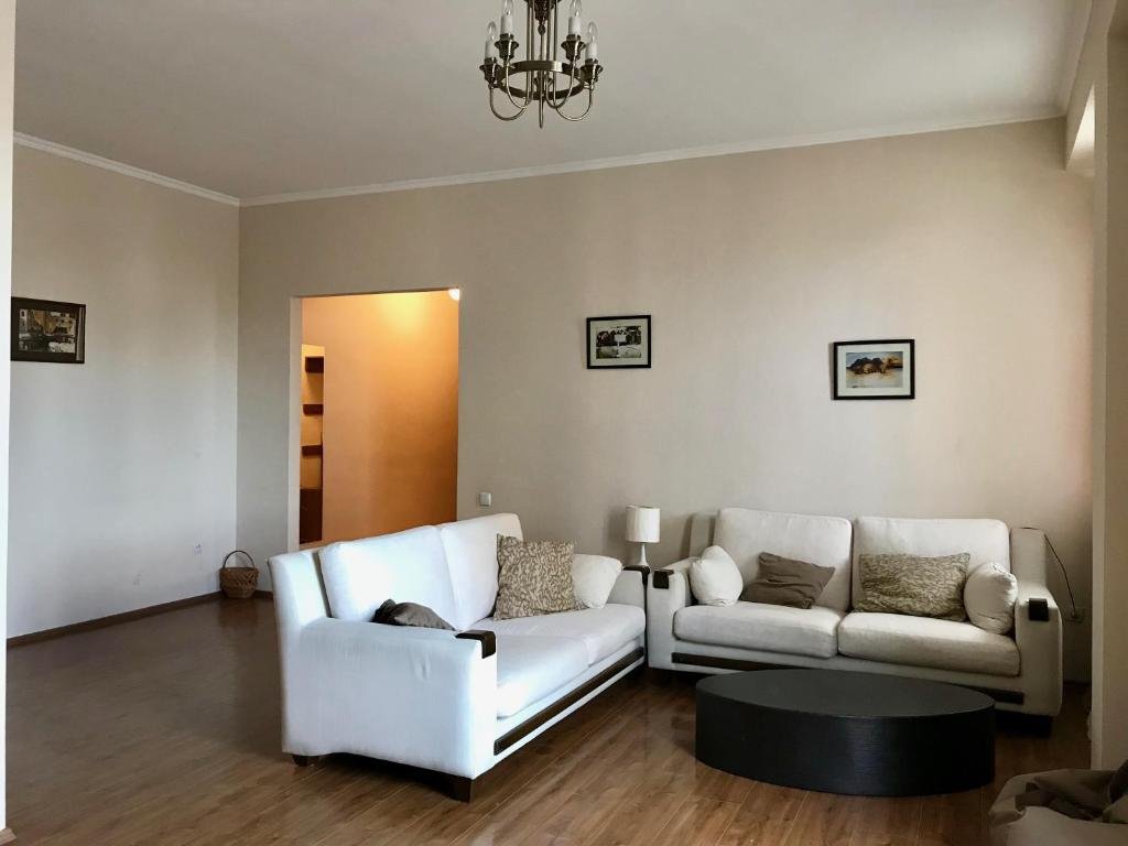 Тбилиси: City Center Apartment -Near Vake Park