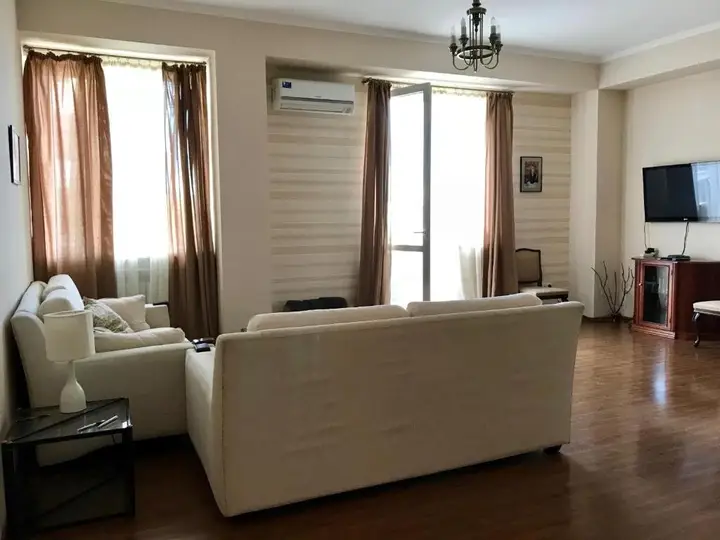 Тбилиси: City Center Apartment -Near Vake Park