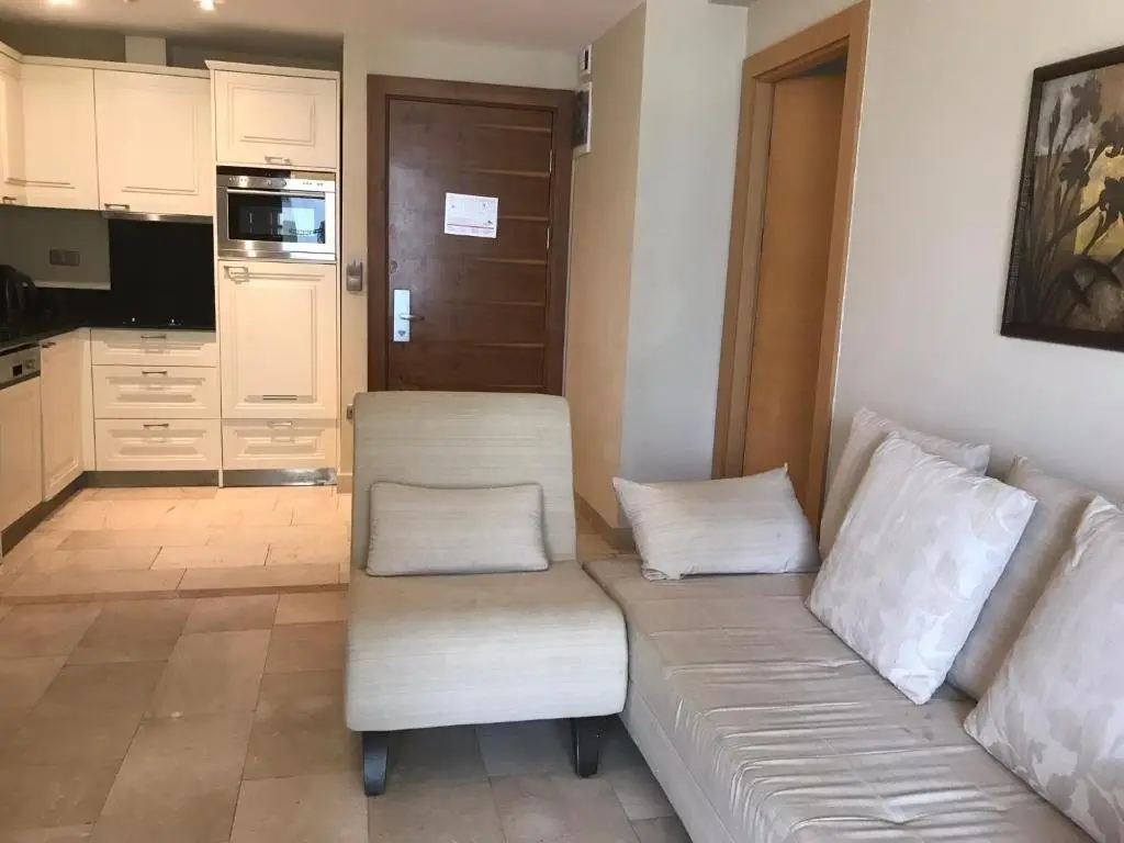 Аланья: Luxury Apartments in GoldCity Complex