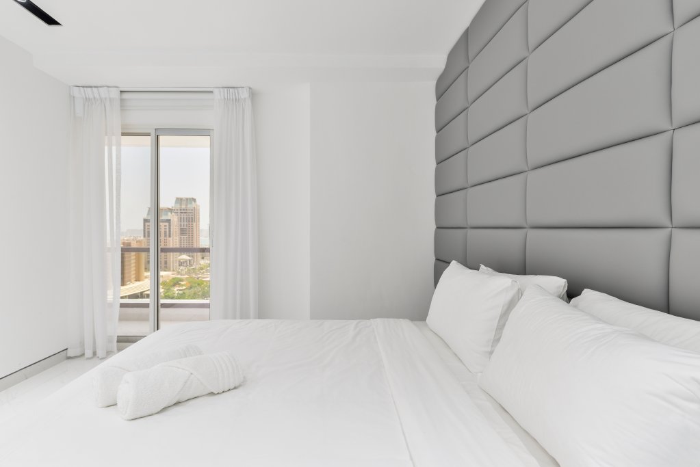 Дубай: Waterfront Luxury 3+1 BR in JBR Apart-hotel