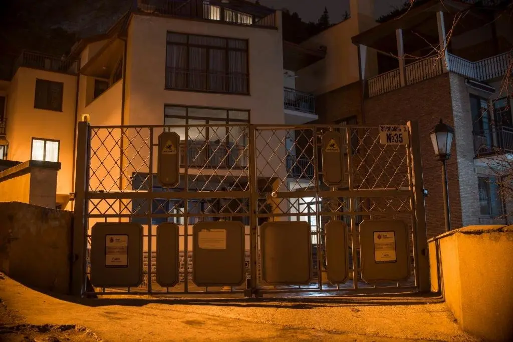 Тбилиси: Iras Apartment in Old Tbilisi