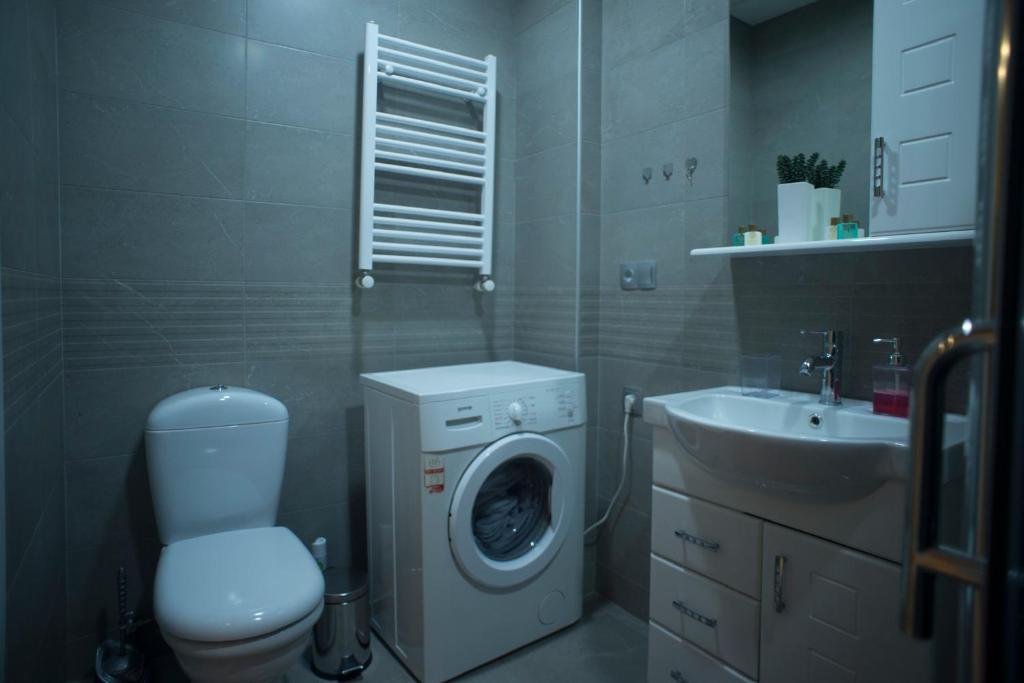 Тбилиси: Iras Apartment in Old Tbilisi