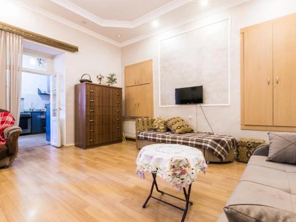 Тбилиси: Cozy Corner Diuma Str 14