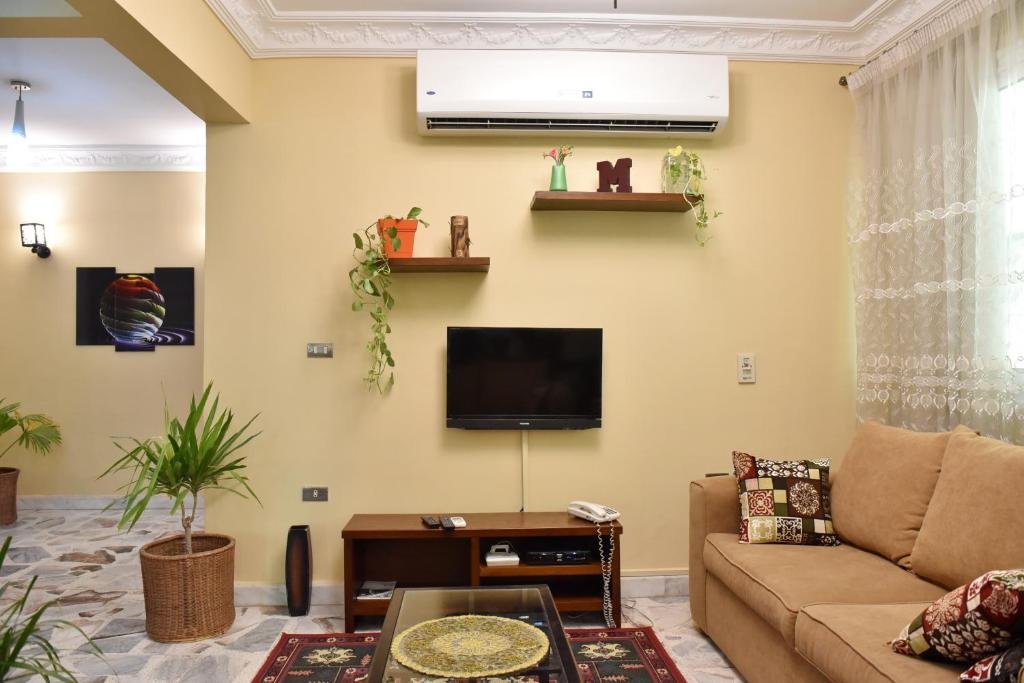 Two-Bedroom Apartment at Mohamed Farid Street — фото 1