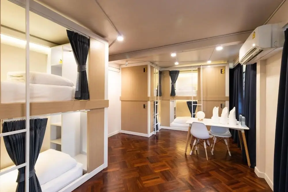 Столичный район Чантхабури: OYO 666 Apollo 19 Hostel