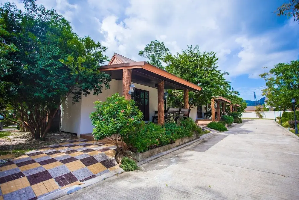 Такуа-Тунг: Capital O 370 Nernkhao Resort