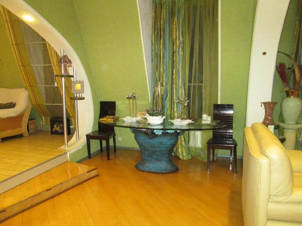 Тбилиси: Luxury Apartment On Bazaleti 7