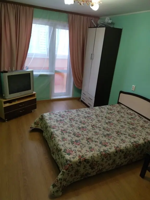 Екатеринбург: Квартира Двухкомнатная на Опалихинской