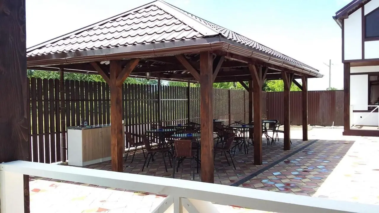 Кабардинка: Gostevoj dom Rajskij ugolok