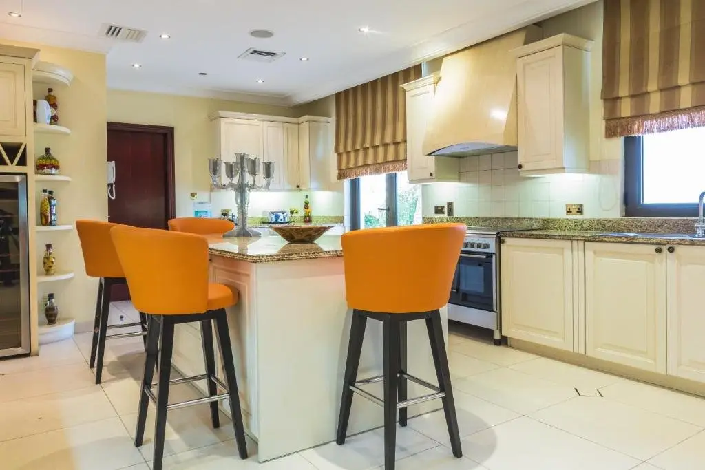 Дубай: Ahlan Holiday Homes Blue Lagoon Fantasy Villa