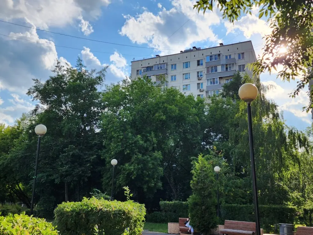 Москва: Квартира на  Новоалексеевской 7