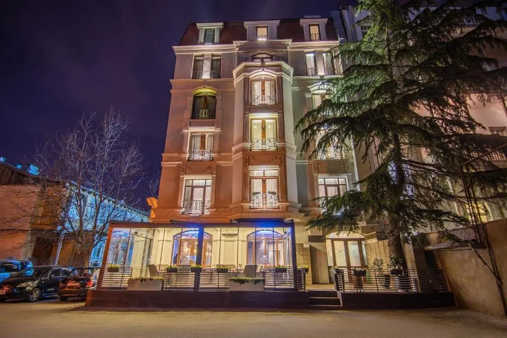 Тбилиси: City Avenue Hotel