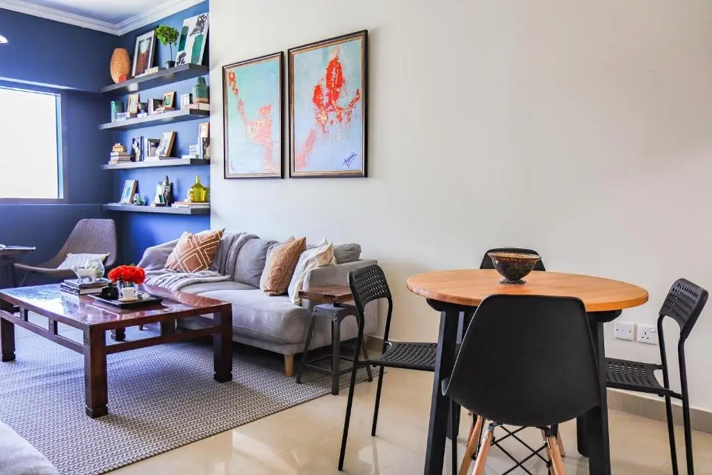 Дубай: Signature Holiday Homes - Newly Furnished 1 BHK in Time Place Tower, Dubai Marina