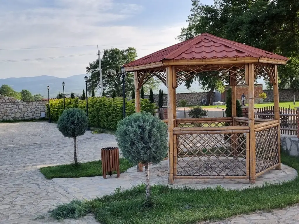 Шилда: Отель Chateau Davitiani
