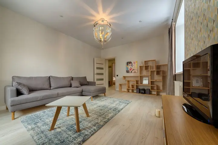 Минск: Апартаменты 3-комнатные HomeApart пер. Броневой, 10