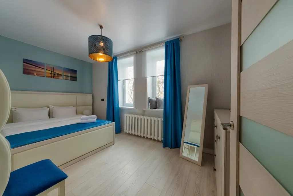 Минск: Апартаменты 3-комнатные HomeApart пер. Броневой, 10