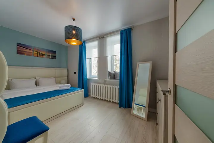 Минск: Апартаменты 3-комнатные HomeApart пер. Броневой, 10