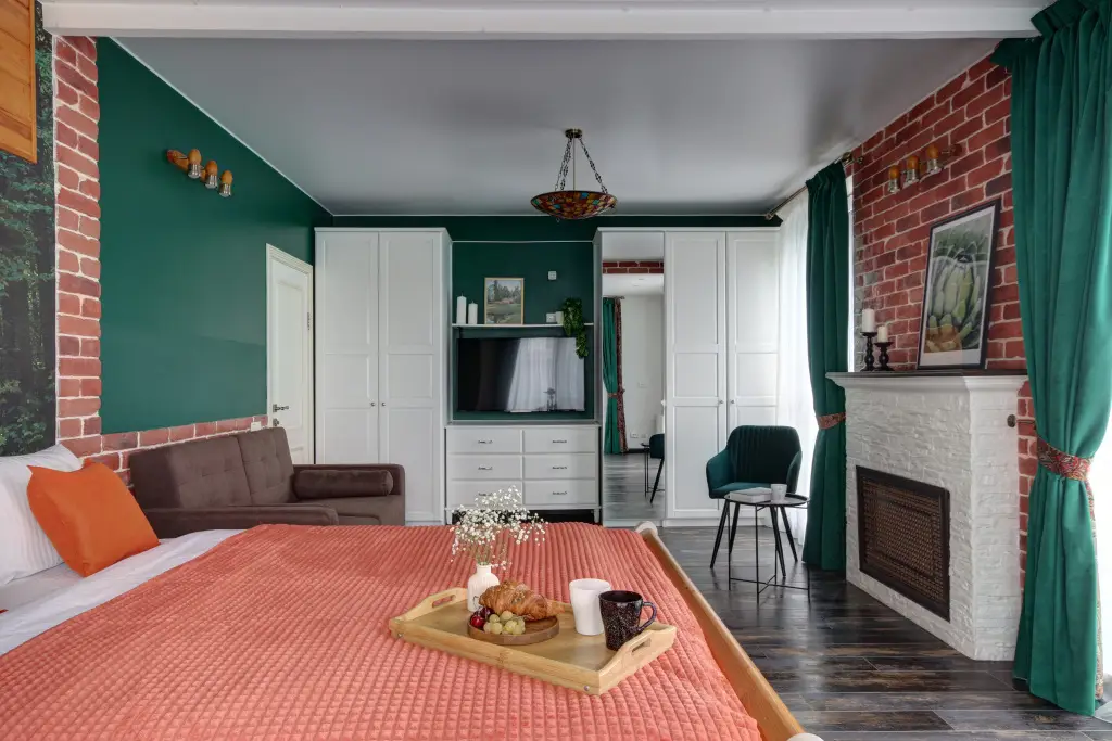 Санкт-Петербург: Апартаменты MyhomeYourhome на Кременчугской 9/1
