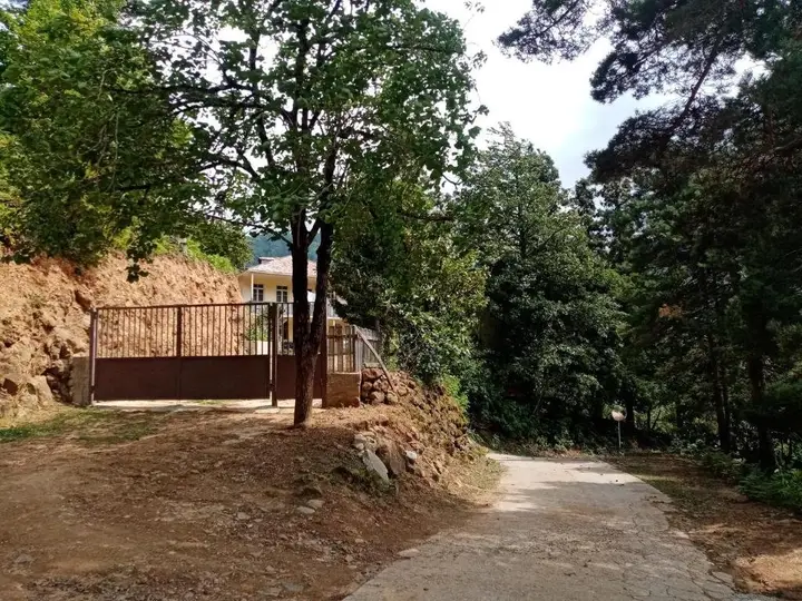 Кеда: Rolandi's House