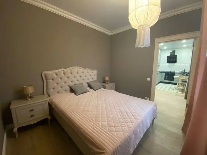 Минск: Апартаменты HomeApart Независимости 42