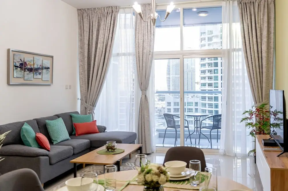 Дубай: MaisonPrive Holiday Homes Continental Tower