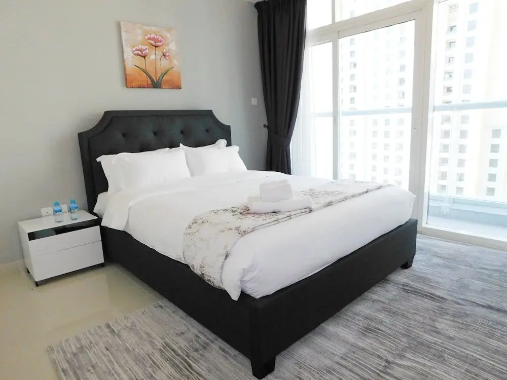 Дубай: Luton Vacation Homes Continental Tower