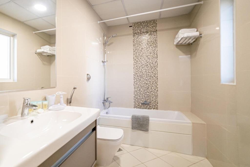 Дубай: Continental Tower, Dubai Marina - Luton Vacation Homes