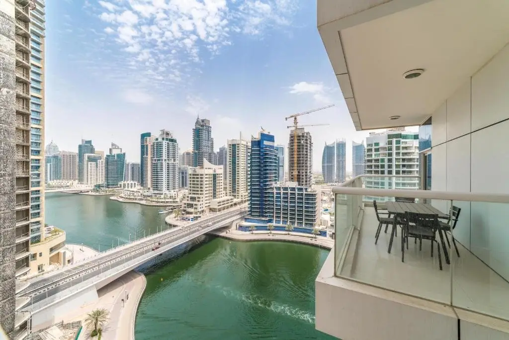 Дубай: Golden Stay Vacation Homes continental tower marina