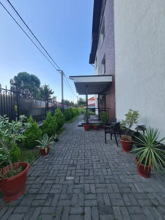 Garri Guest House — фото 1