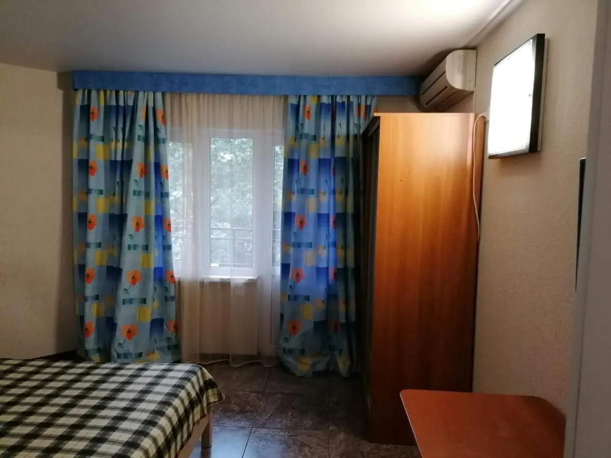 Вардане: Guest House Aton