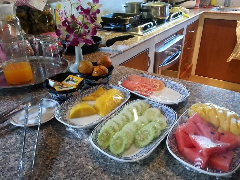 Муанг: Baan Kinnaree