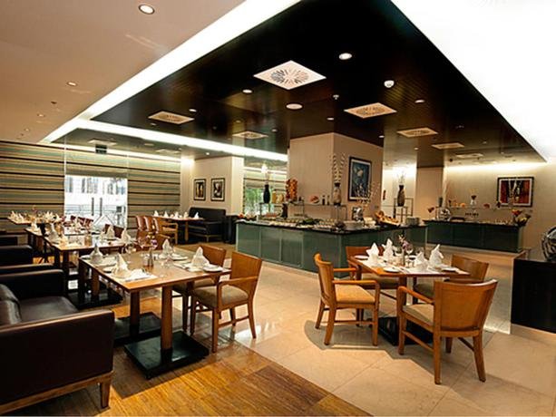 Дубай: Mercure Dubai Barsha Heights Hotel Suites  Apartments