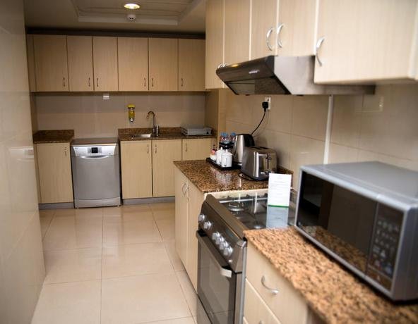 Дубай: Mercure Dubai Barsha Heights Hotel Suites  Apartments