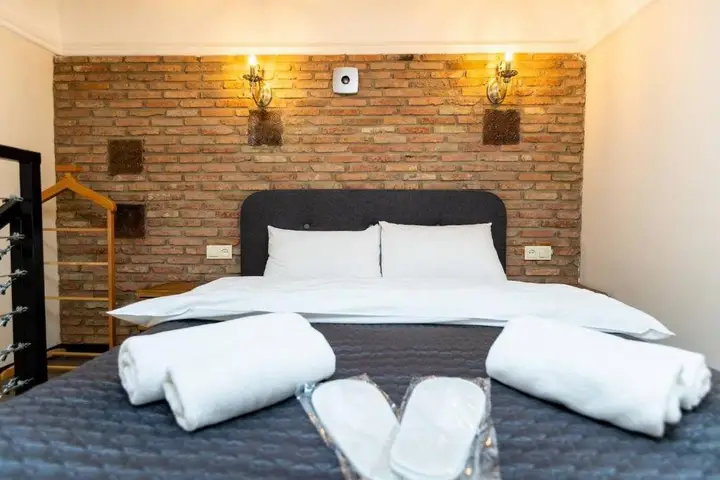 Тбилиси: Wehost Mezzanine Apartment