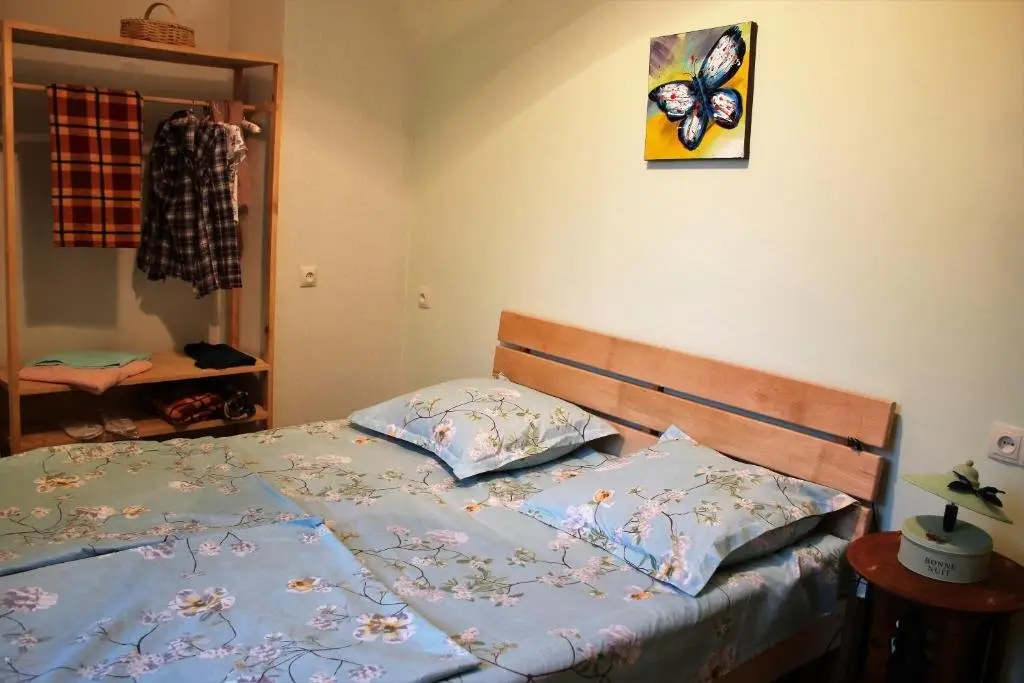 Тбилиси: sunny and cozy apartment in old tbilisi