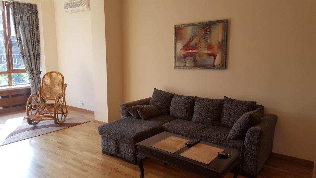 Тбилиси: Tbilisi City Center Apartment With View