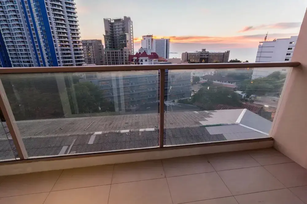 Паттайя: The Place Apartments