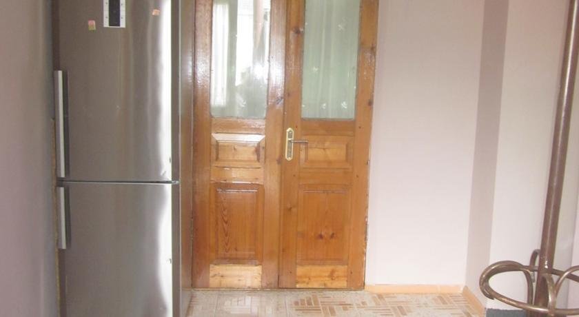 Степанцминда: Guest House on Kostava