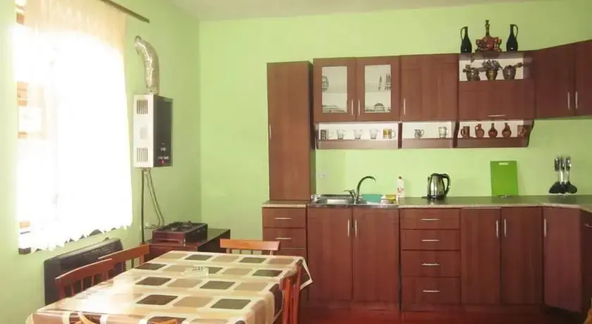 Степанцминда: Guest House on Kostava